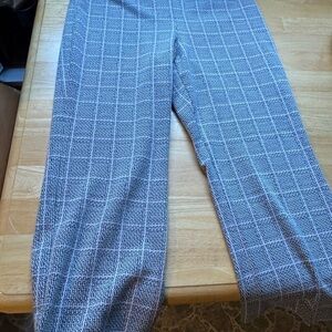 TanJay Petite Dress with Black Trim and Light Pink Lining it’s adorable